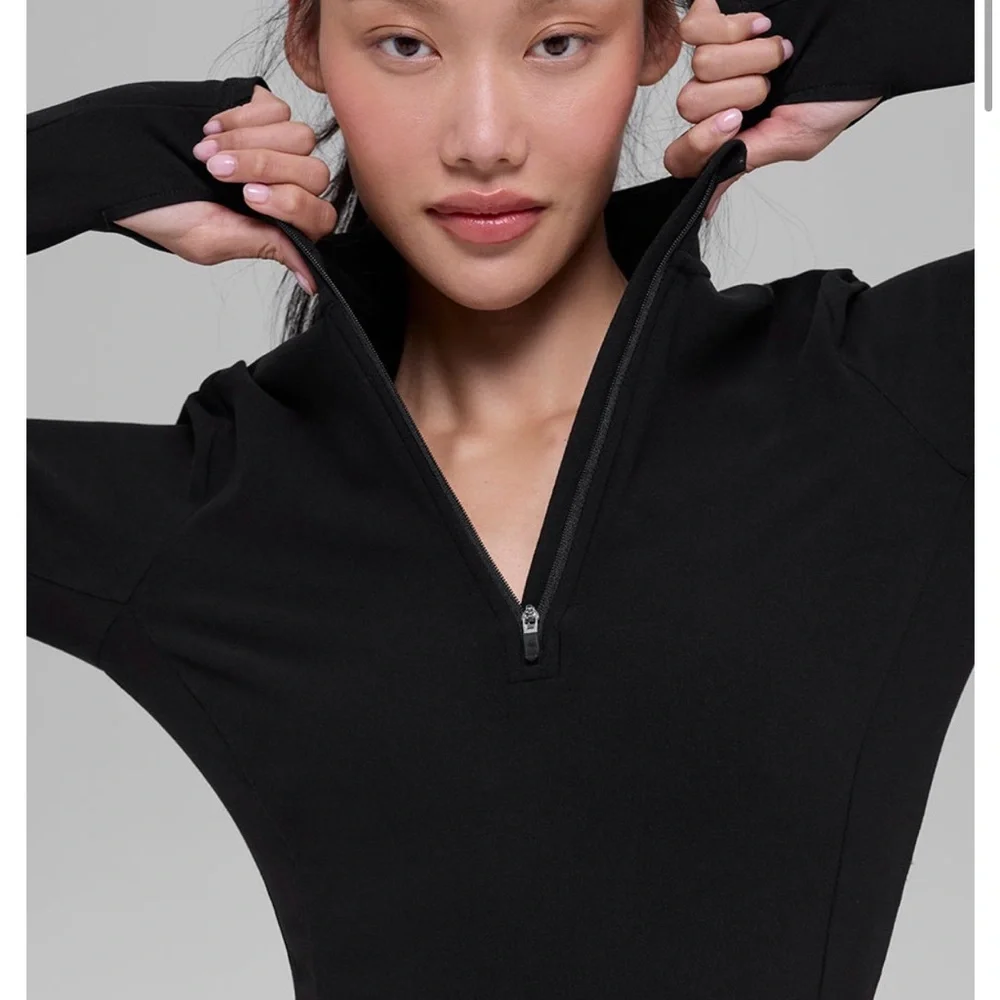 ALO Alosoft 1/2 Zip Rapid Pullover - Picture 1 of 2